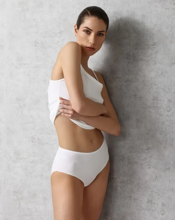 Ženske spodnjice Sara