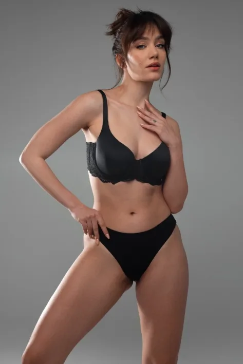 Nederček Sara