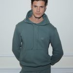 Pulover s kapuco Adam